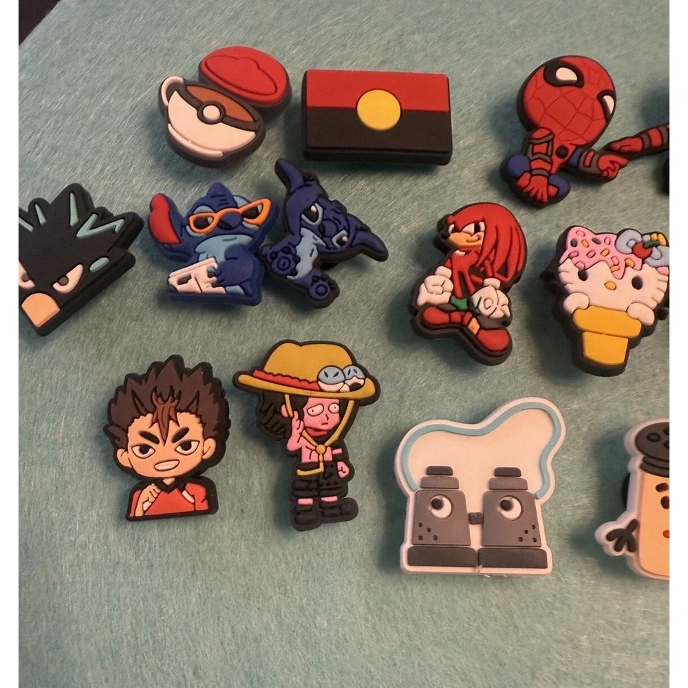 Lot 15‎ Random Shoe Charms Boy Girl Spider-Man Pokémon Stitch Hello Kitty